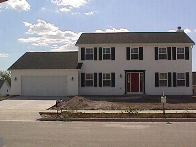 8517 Kingsway Ln., Sturtevant, WI 53177