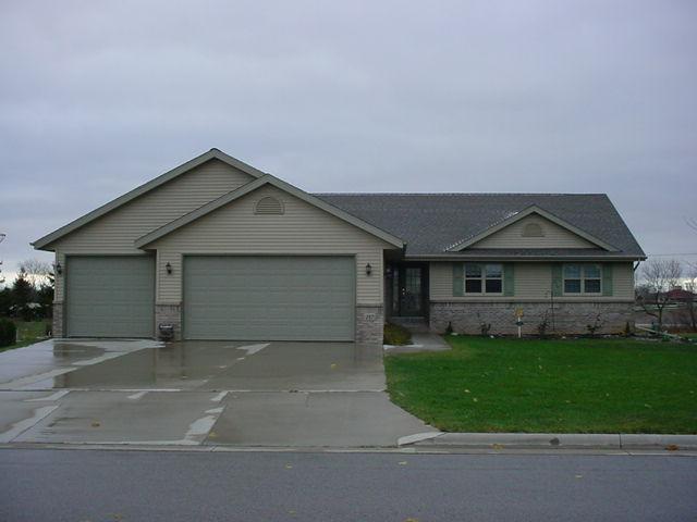 187 Maple Dr., Plymouth, WI 53073
