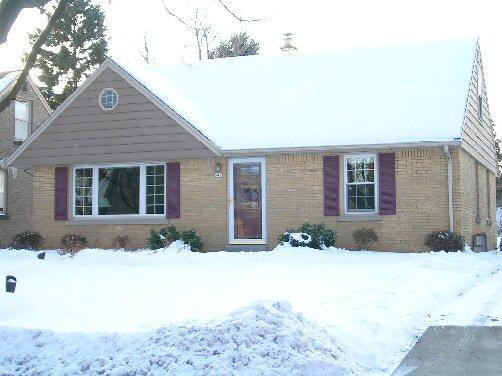 545 N 107th St, Wauwatosa, WI 53226