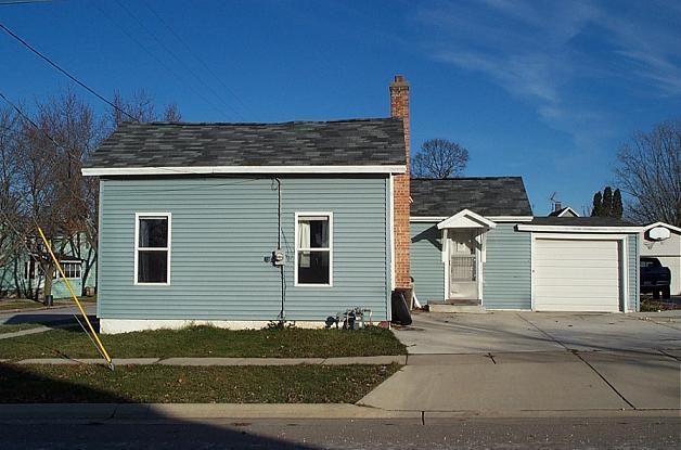 513 Elm St., Watertown, WI 53098