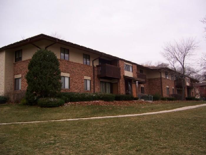 307A Park Hill Dr. #A, Pewaukee, WI 53072