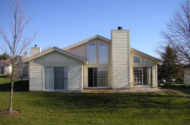 1690 Cottage Dr. #07-31, Geneva, WI 53147