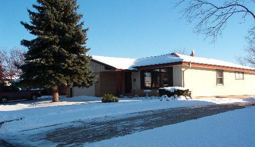 5869 Sugarbush Ln., Greendale, WI 53219