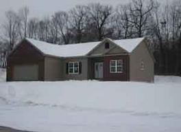 2315 Cedar Bluffs Dr., Slinger, WI 53086