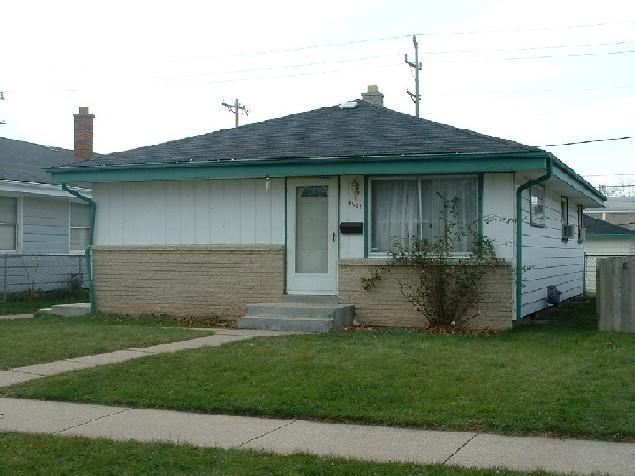 5921 N 75th St., Milwaukee, WI 53218