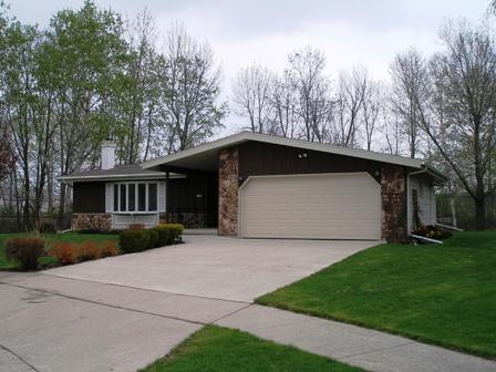 3003 Fleetway Ct., Manitowoc, WI 54220