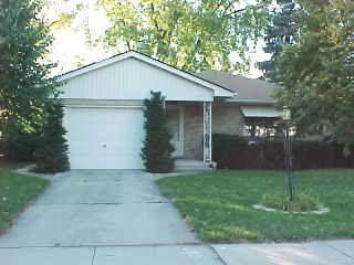 3048 Erie St, Racine, WI 53402