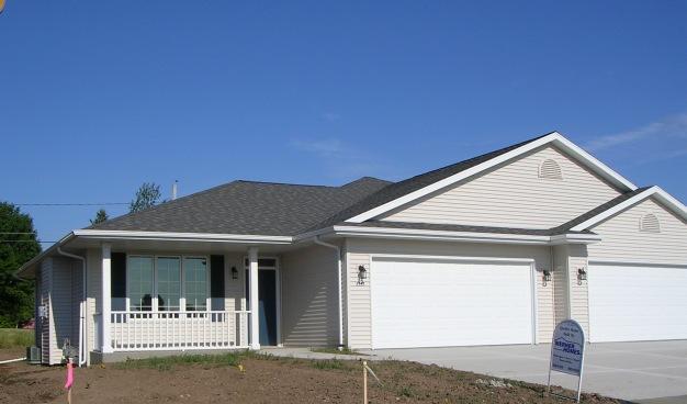 1819 Settlement Tr, Sheboygan, WI 53081