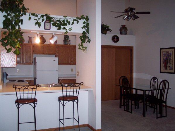 859 Quinlan Dr. #E, Pewaukee, WI 53072