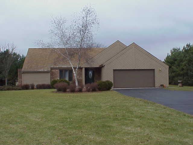 8349 N Greenwald Ct., East Troy, WI 53120