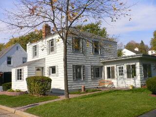 5579 Angle Ln., Greendale, WI 53129