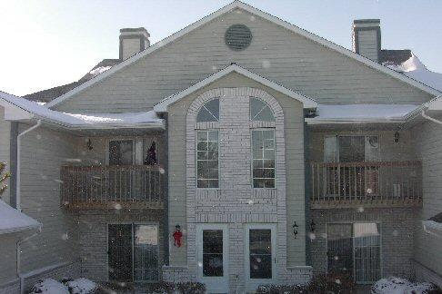 2544 E Parkway Meadow #8, Pewaukee, WI 53072