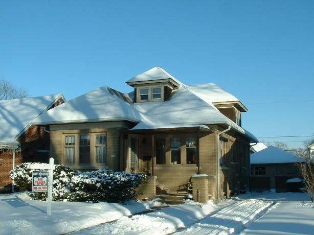 2408 N Lefeber Ave, Wauwatosa, WI 53213