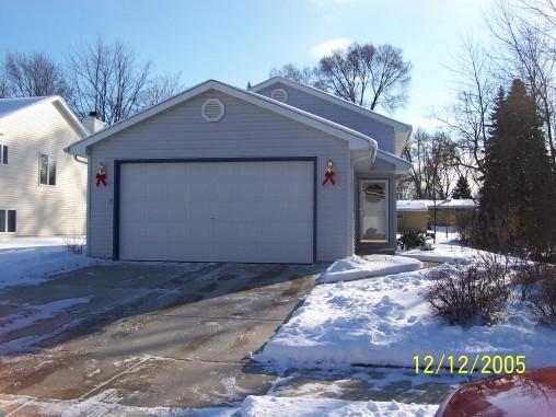 1703 Patricia Ln, Waukesha, WI 53188