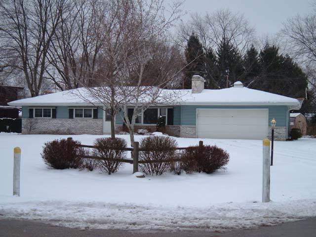 12153 N Ridge Tr., Hales Corners, WI 53130
