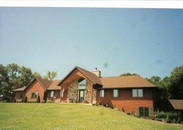 4815 Brandi Ln., Saukville, WI 53021