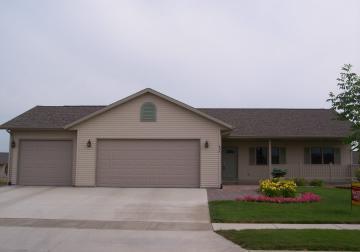 806 Deerfield, Holmen, WI 54636