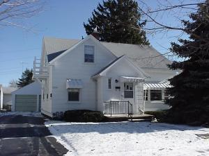 1133 N 21st St., Manitowoc, WI 54220