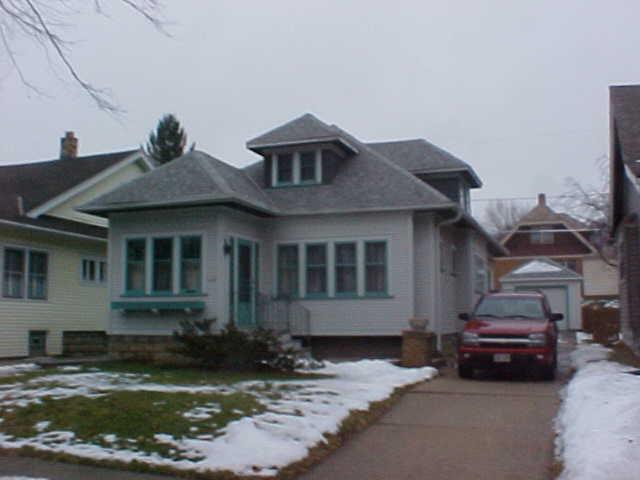 2346 N 63rd St., Wauwatosa, WI 53213