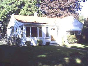 4863 N Iroquois Ave., Glendale, WI 53217