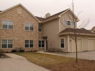9375 S Cobblestone #A, Franklin, WI 53132