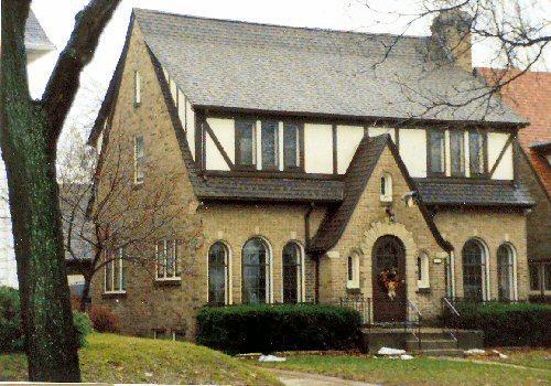 6223 W Wisconsin Ave, Wauwatosa, WI 53213