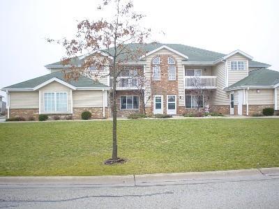 3651 E Barbara Ct., Oak Creek, WI 53154