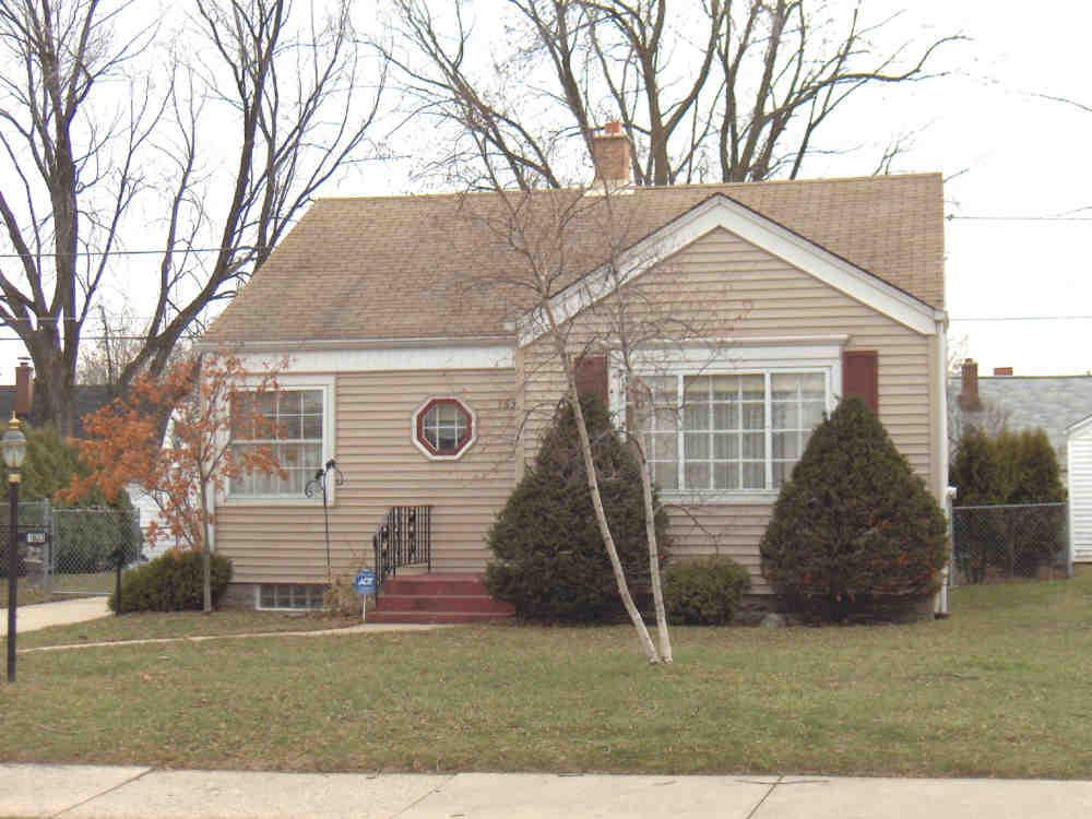 [Address Hidden by Seller], Milwaukee, WI 53207