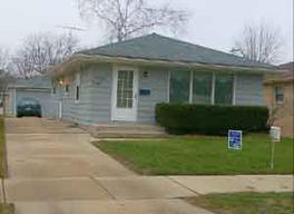 2608 Grove Ave, Racine, WI 53405
