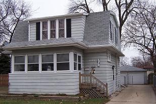 1119 Roosevelt Ave, Racine, WI 53406