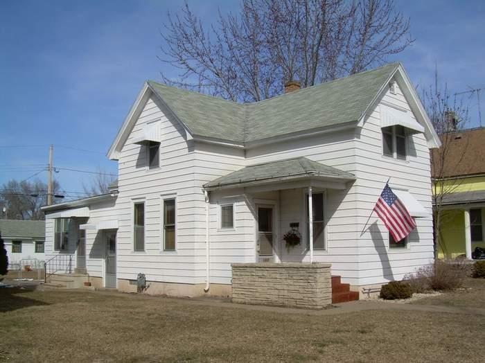 1307 Farnam St., La Crosse, WI 54601