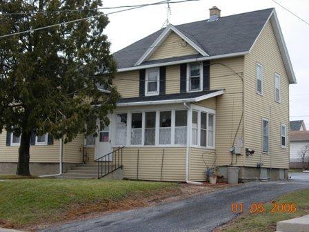 60 E Wisconsin St., Hartford, WI 53027