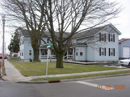 70 E Wisconsin St, Hartford, WI 53027