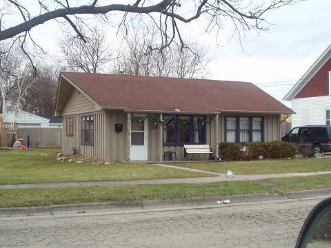 466 Wood St., Oconomowoc, WI 53066