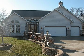 3615 E Northbrook Blvd., Oak Creek, WI 53154