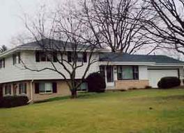 3000 Huntington Cir., Brookfield, WI 53005