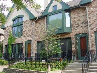 1021 E Lyon St, Milwaukee, WI 53202