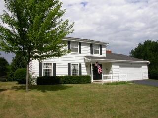 709 Cardiff Ct., Hartland, WI 53029
