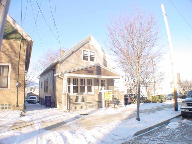 2421 S Burrell St, Milwaukee, WI 53207