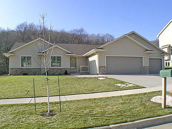 1031 Aspen Valley, Onalaska, WI 54650