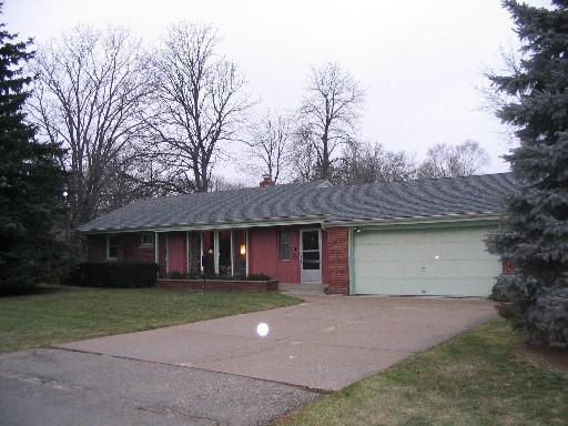 1624 W Rochelle Ave., Glendale, WI 53209