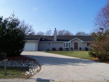 S98W36993 Juniper Ln., Eagle, WI 53119