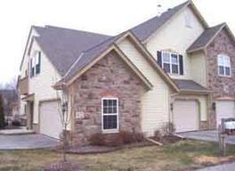 2146 W Vista Bella Dr., Oak Creek, WI 53154