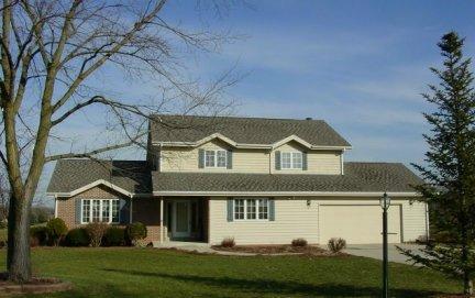 W258S4942 Red Clover Dr, Waukesha, WI 53189