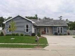 706 River Bluff Dr., Manitowoc, WI 54220
