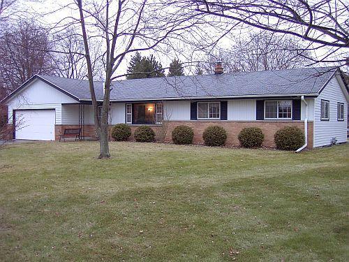 8025 N Greenview Ct., Brown Deer, WI 53223