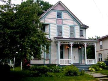 312 Maple Ave., Waukesha, WI 53186