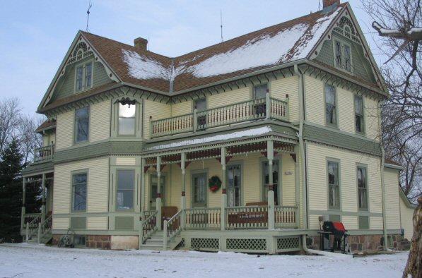 2946 Jay Rd., Fredonia, WI 53004