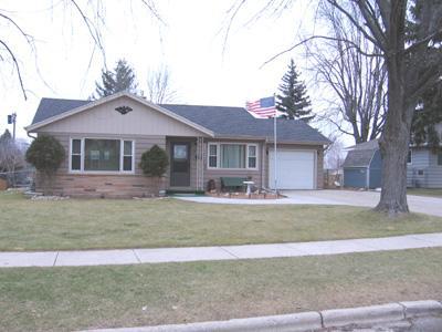 1010 Grant Pl., West Bend, WI 53090