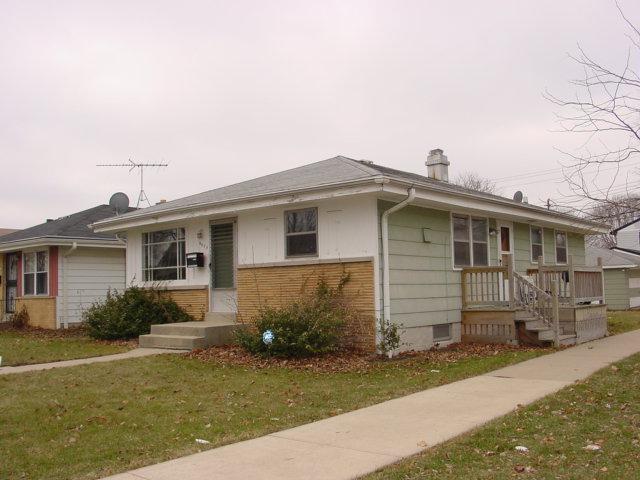 5679 N 96th St., Milwaukee, WI 53225